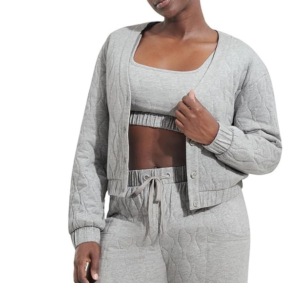 Ugg cardigan (XS) - Picture 4 of 16